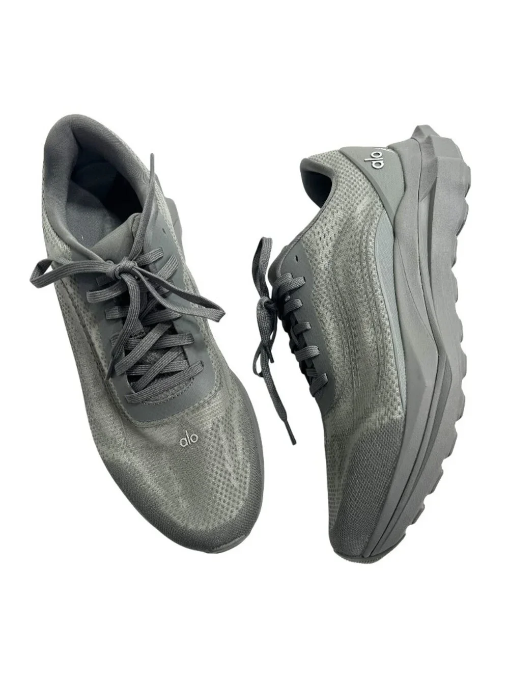 Alo Runner Sneakers in Grey